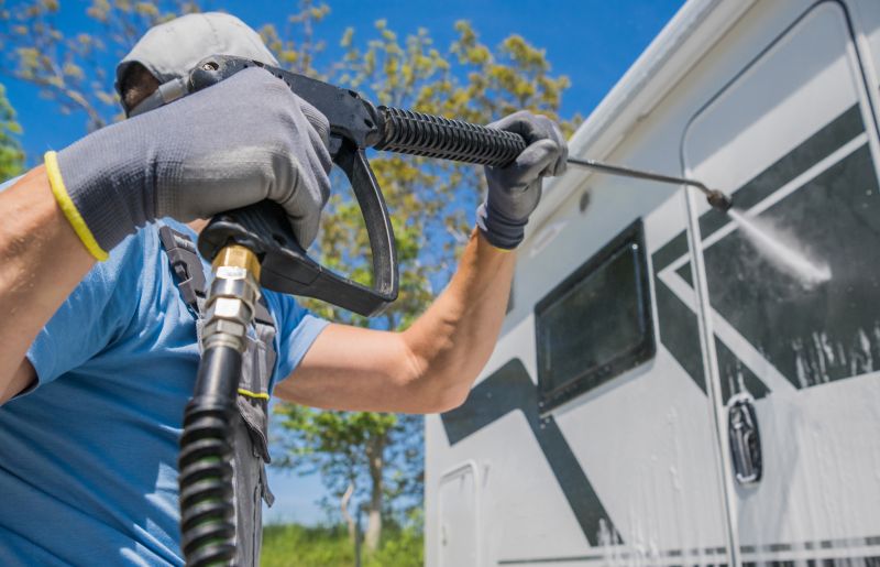 Mobile RV Washing